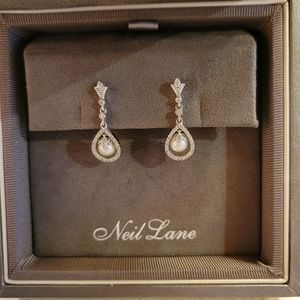 Niel Lane Pearl Earrings